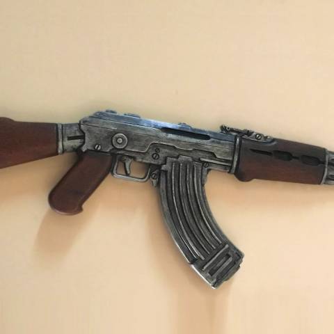 Fuzil AK-47, usado nas gravações.